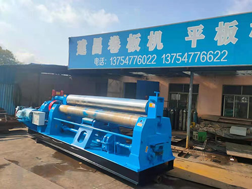 卷板機(jī)在日常使用中的安全操作規(guī)程